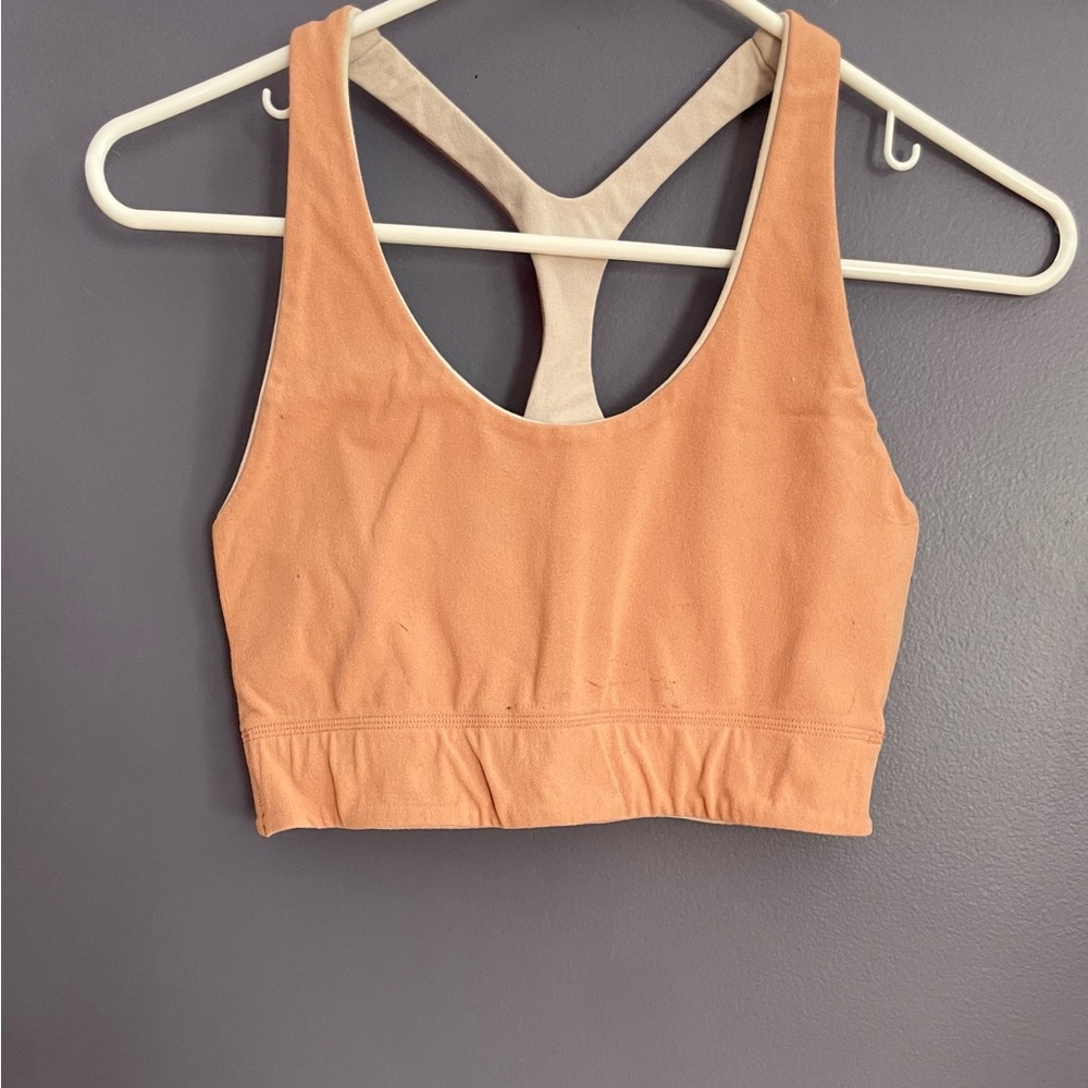 Fabletics Sports bra
Peach